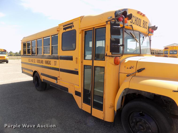 image for item ER9183 1993 Ford B700 school bus