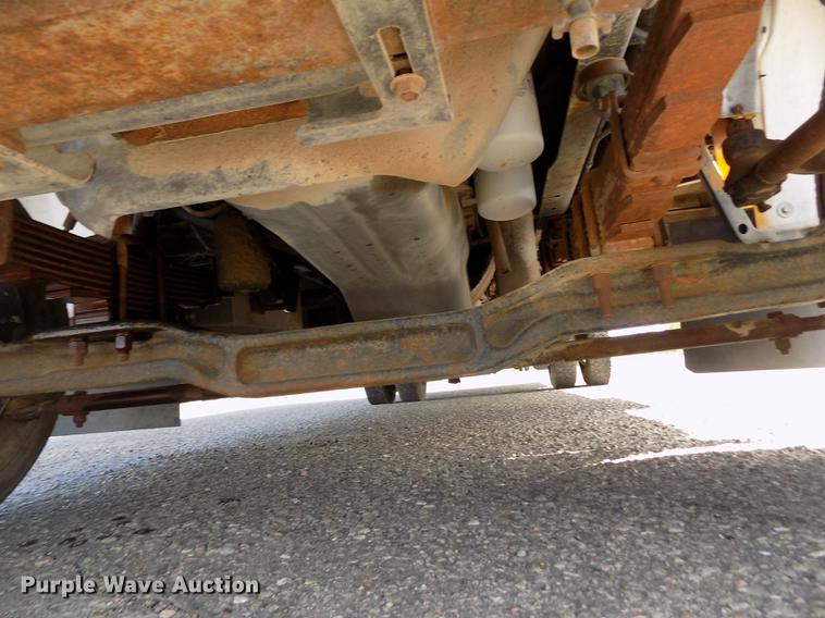 image for item ER9183 1993 Ford B700 school bus