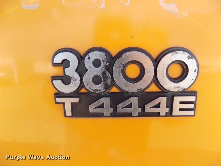 image for item ER9184 1999 International 3800 school bus