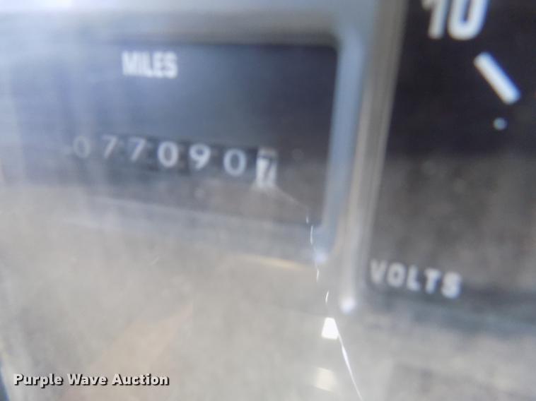 image for item ER9184 1999 International 3800 school bus