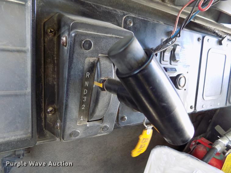 image for item ER9184 1999 International 3800 school bus