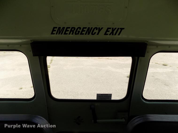 image for item ER9184 1999 International 3800 school bus