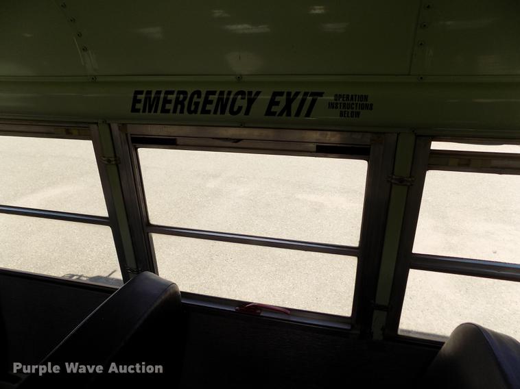 image for item ER9184 1999 International 3800 school bus