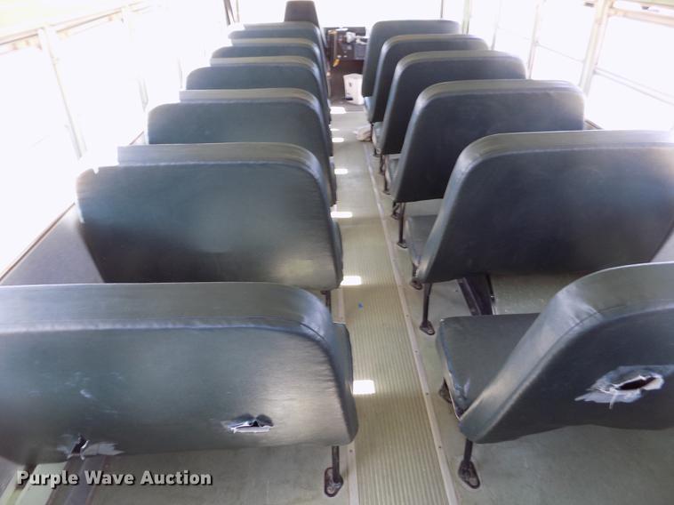 image for item ER9184 1999 International 3800 school bus