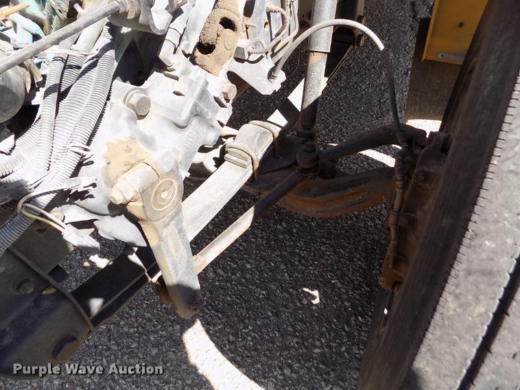 image for item ER9184 1999 International 3800 school bus