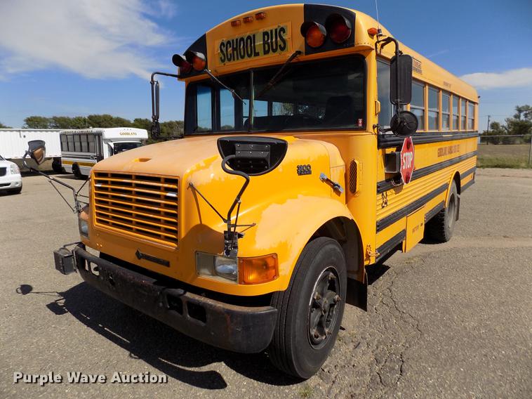 image for item ER9184 1999 International 3800 school bus