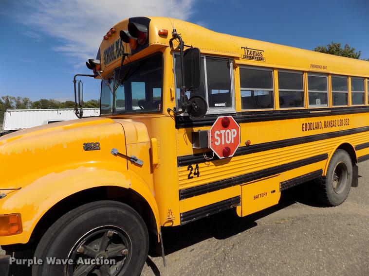 image for item ER9184 1999 International 3800 school bus