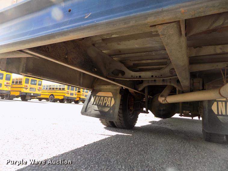 image for item ER9184 1999 International 3800 school bus