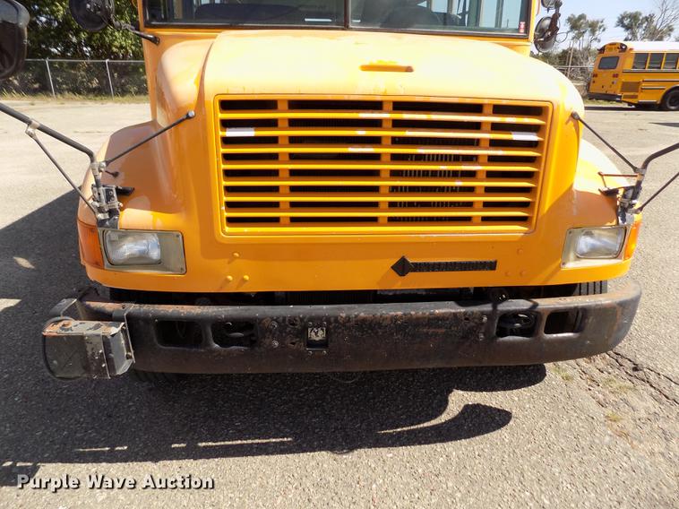 image for item ER9184 1999 International 3800 school bus