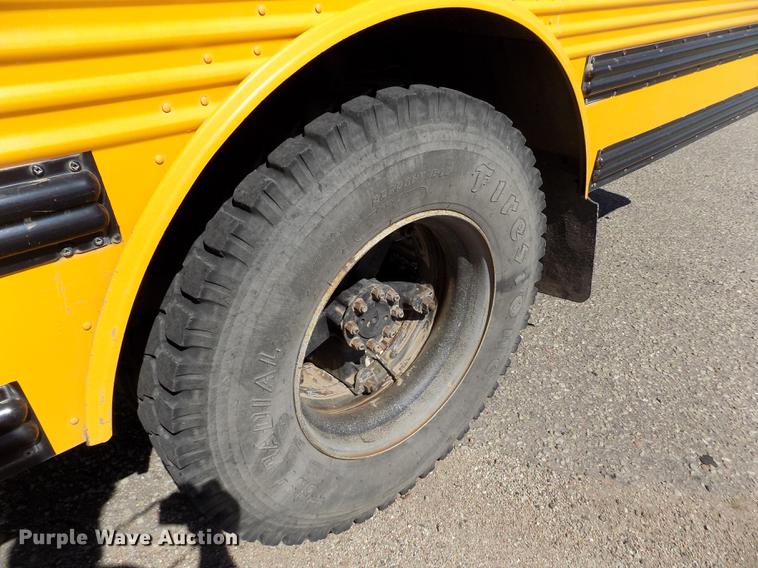 image for item ER9184 1999 International 3800 school bus