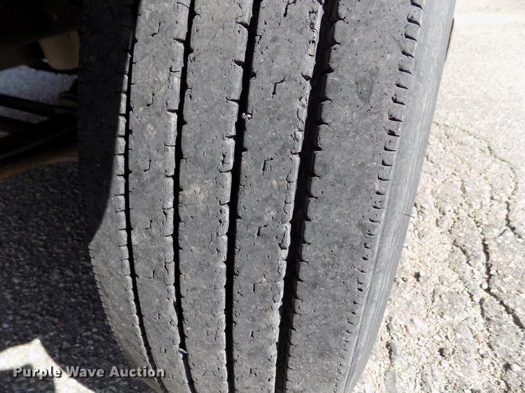 image for item ER9184 1999 International 3800 school bus