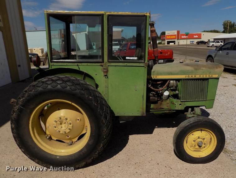 image for item ER9185 John Deere 1020 tractor