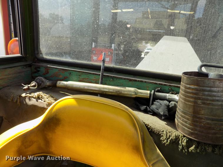 image for item ER9185 John Deere 1020 tractor