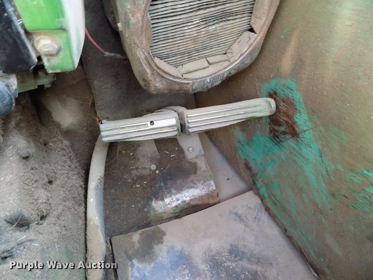 image for item ER9185 John Deere 1020 tractor