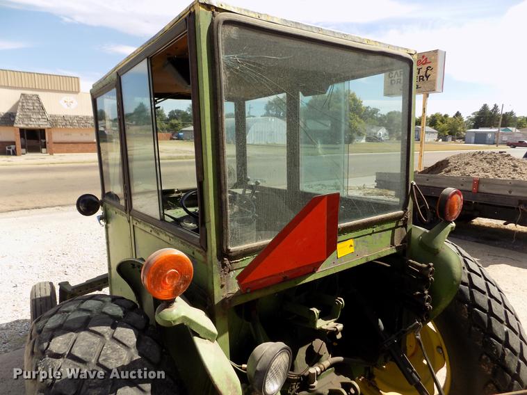 image for item ER9185 John Deere 1020 tractor