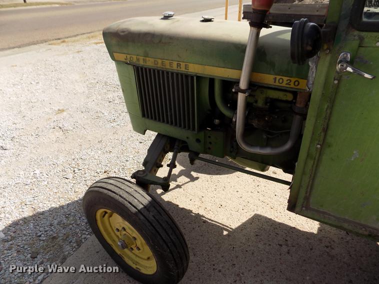 image for item ER9185 John Deere 1020 tractor