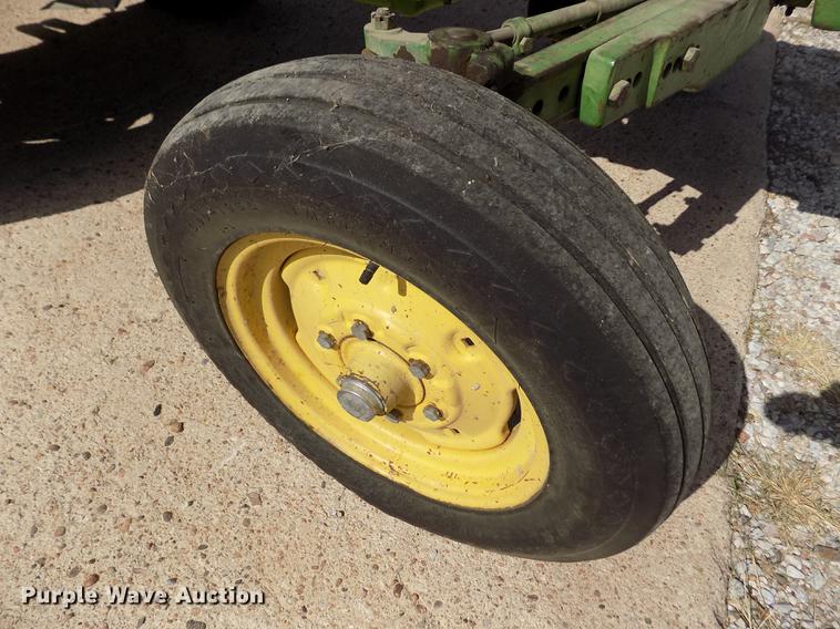 image for item ER9185 John Deere 1020 tractor