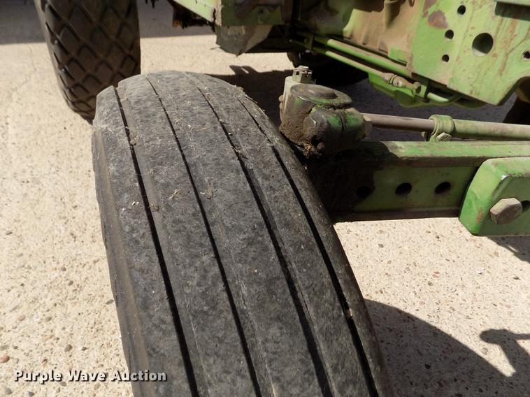 image for item ER9185 John Deere 1020 tractor