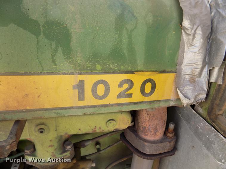 image for item ER9185 John Deere 1020 tractor