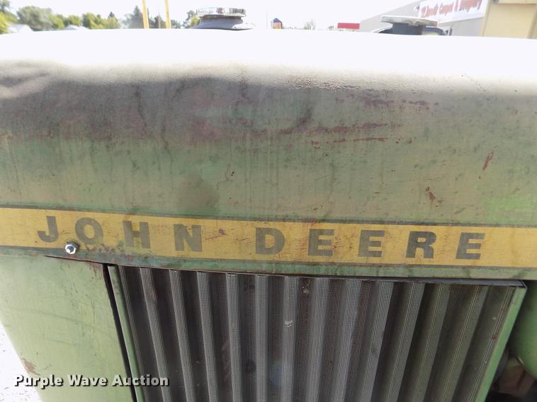 image for item ER9185 John Deere 1020 tractor