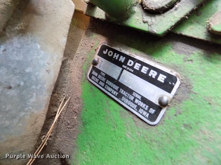 image for item ER9185 John Deere 1020 tractor