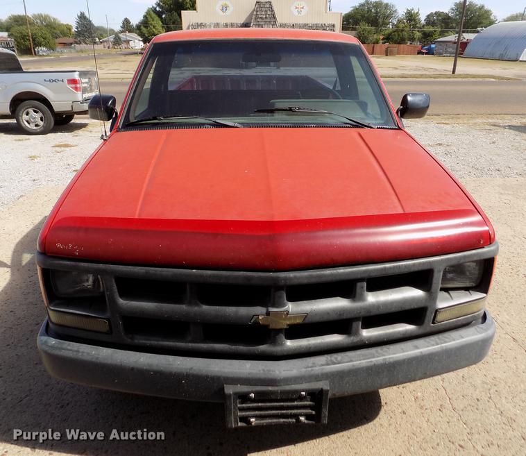 image for item ER9186 1991 Chevrolet Cheyenne 1500 pickup truck