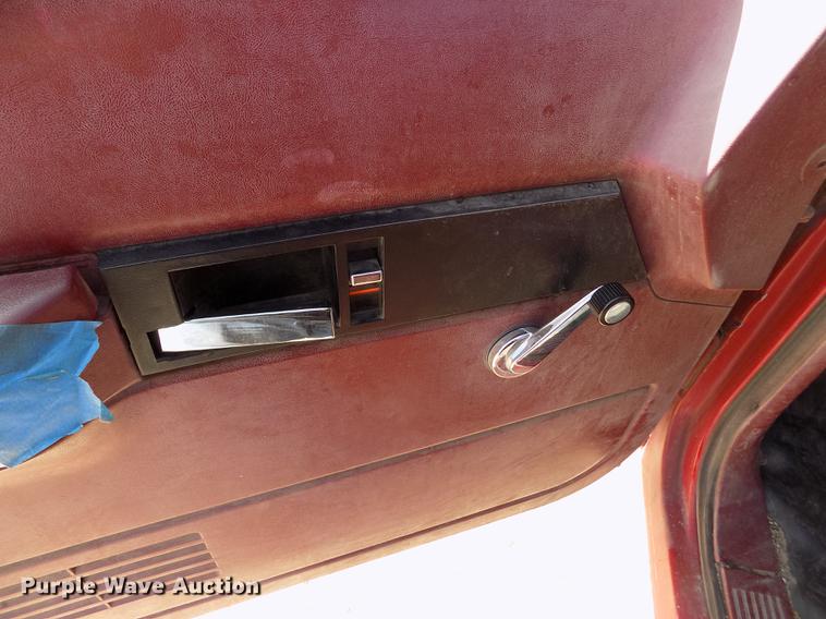 image for item ER9186 1991 Chevrolet Cheyenne 1500 pickup truck