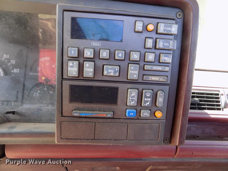 image for item ER9186 1991 Chevrolet Cheyenne 1500 pickup truck