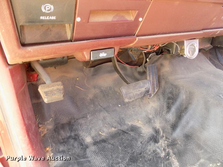 image for item ER9186 1991 Chevrolet Cheyenne 1500 pickup truck