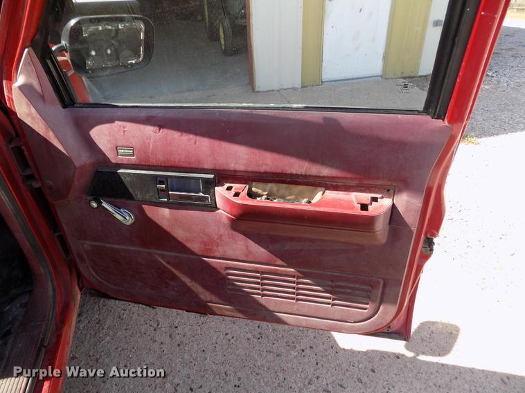 image for item ER9186 1991 Chevrolet Cheyenne 1500 pickup truck