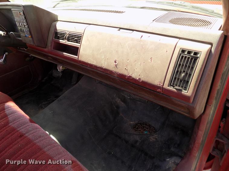 image for item ER9186 1991 Chevrolet Cheyenne 1500 pickup truck