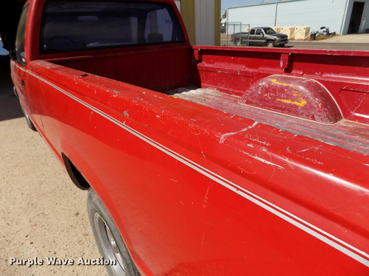 image for item ER9186 1991 Chevrolet Cheyenne 1500 pickup truck