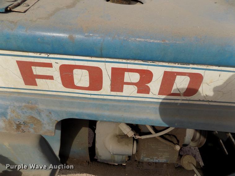 image for item ER9187 Ford LGT165 tractor