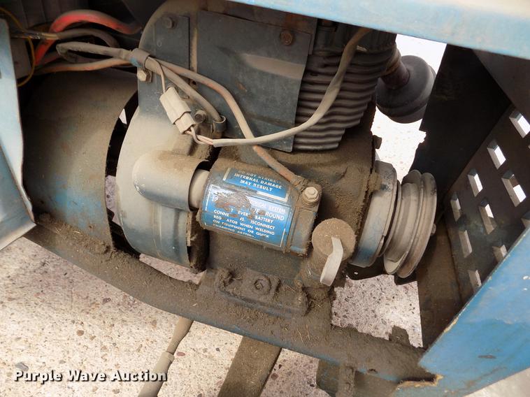 image for item ER9187 Ford LGT165 tractor