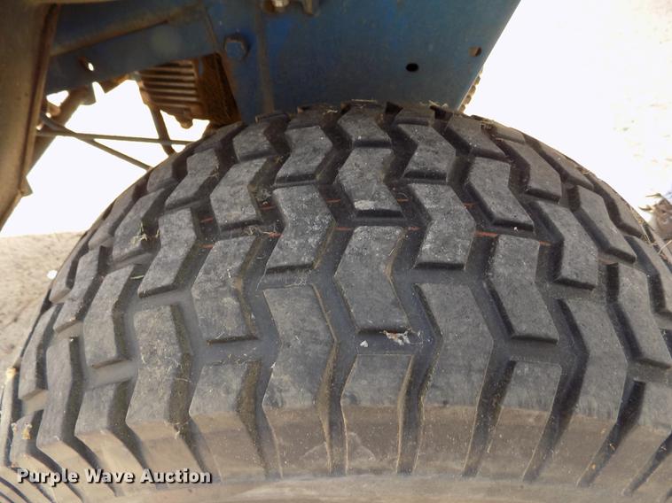 image for item ER9187 Ford LGT165 tractor