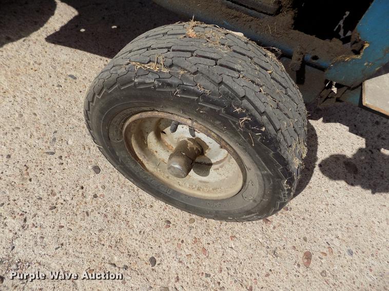 image for item ER9187 Ford LGT165 tractor