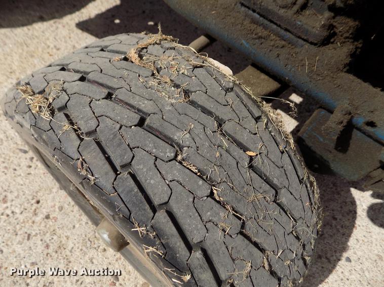 image for item ER9187 Ford LGT165 tractor