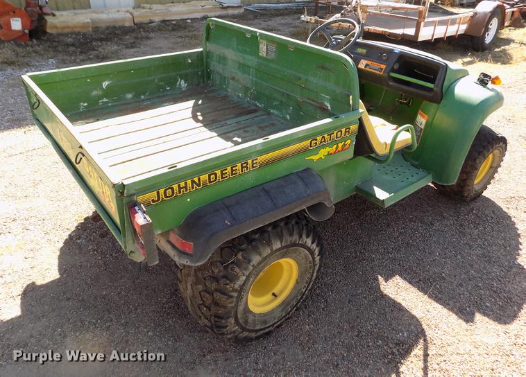image for item ER9191 1995 John Deere 4X2 Gator utility vehicle