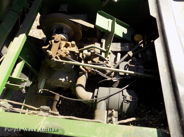 image for item ER9191 1995 John Deere 4X2 Gator utility vehicle
