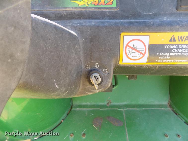 image for item ER9191 1995 John Deere 4X2 Gator utility vehicle