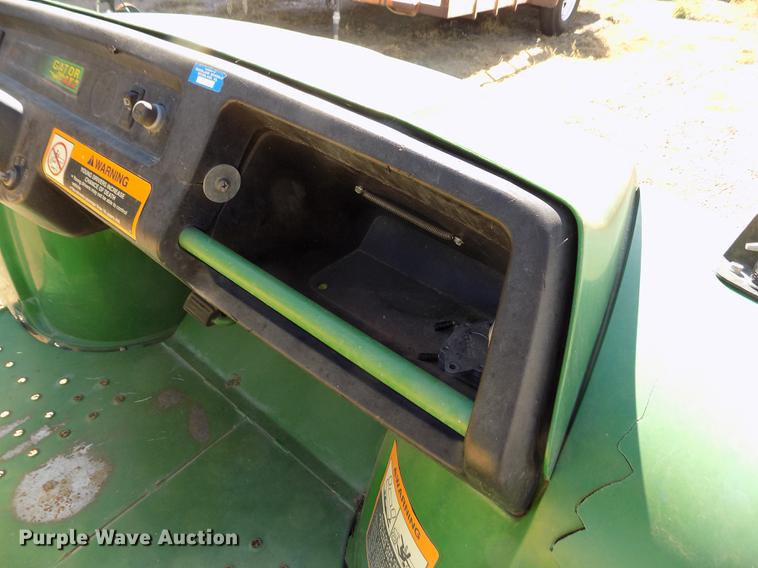 image for item ER9191 1995 John Deere 4X2 Gator utility vehicle