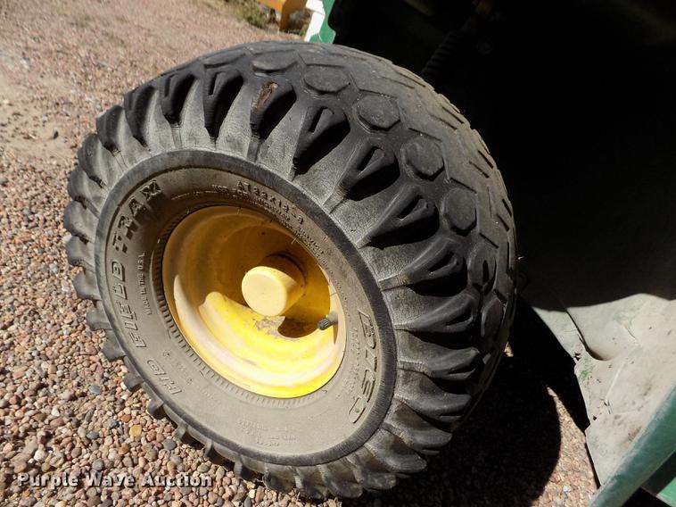 image for item ER9191 1995 John Deere 4X2 Gator utility vehicle