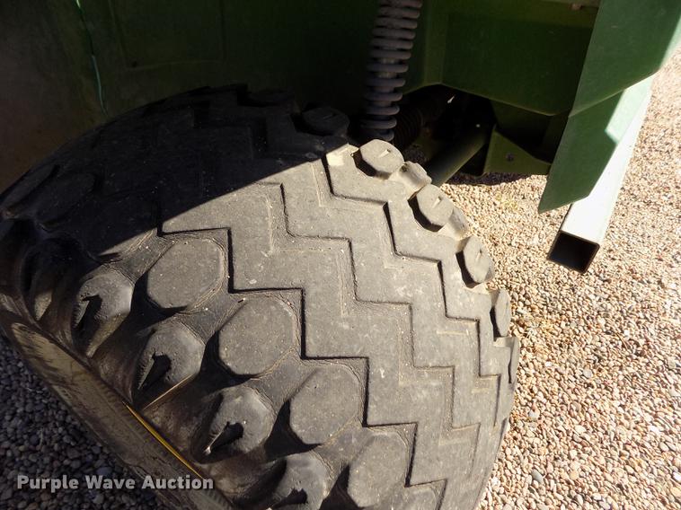 image for item ER9191 1995 John Deere 4X2 Gator utility vehicle