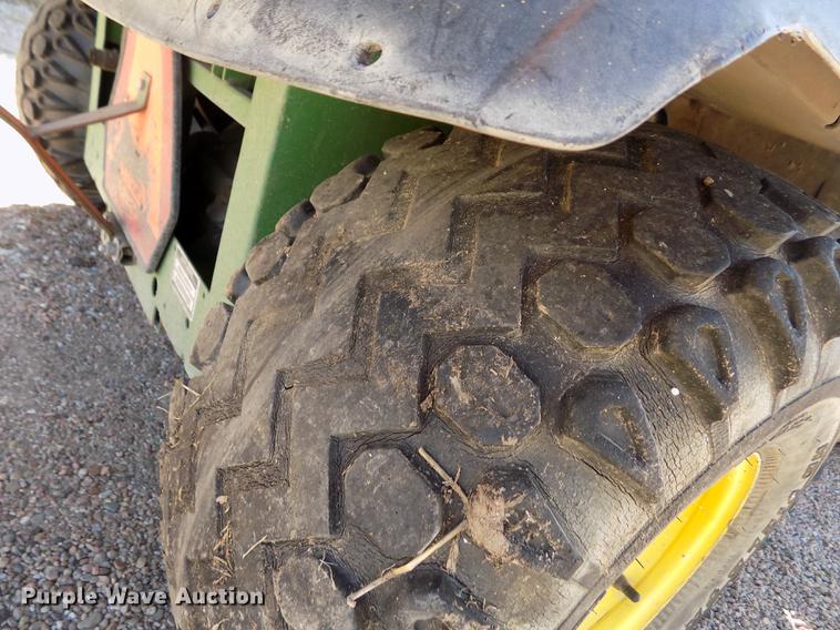 image for item ER9191 1995 John Deere 4X2 Gator utility vehicle