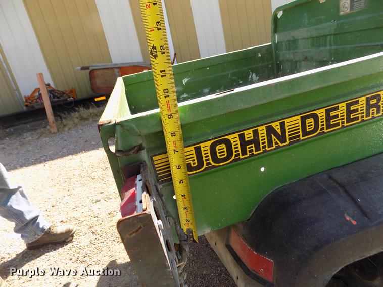 image for item ER9191 1995 John Deere 4X2 Gator utility vehicle