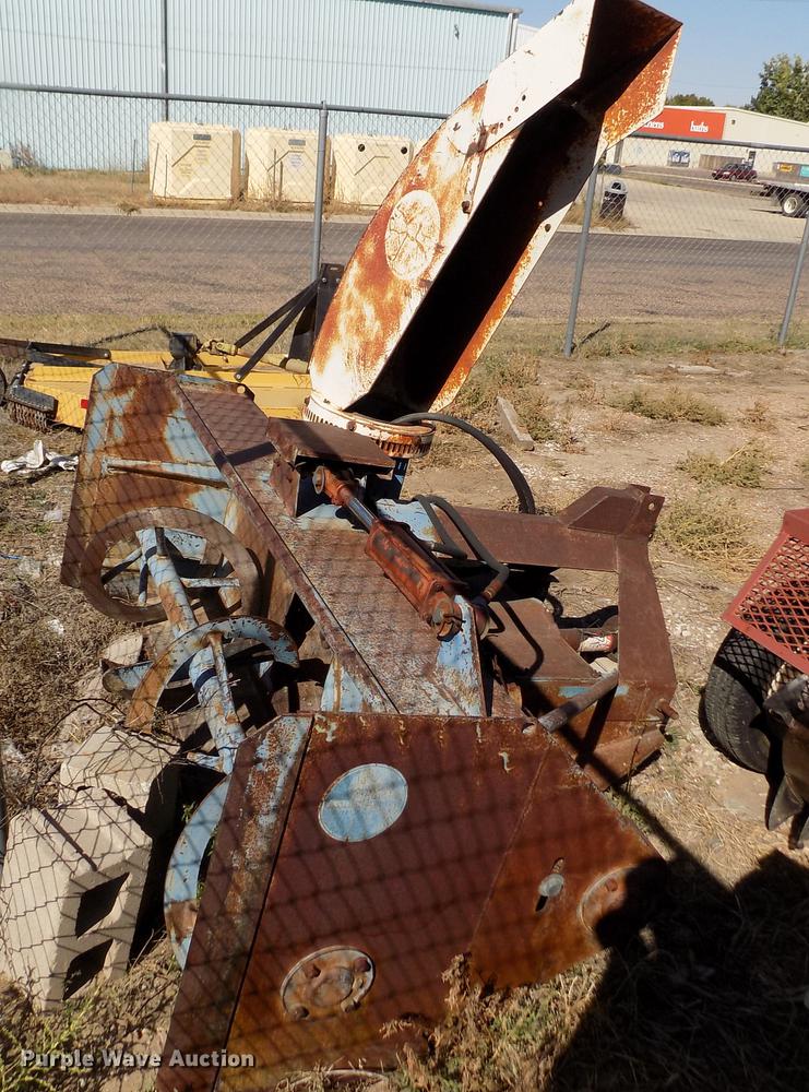 image for item ER9192 Snowmachines snow plow