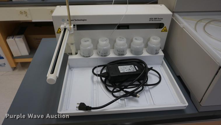 image for item ES9984 Agilent 7500 Series ICP-MS lab testing machine