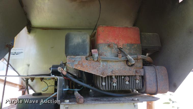 image for item EU9069 Swenson spreader