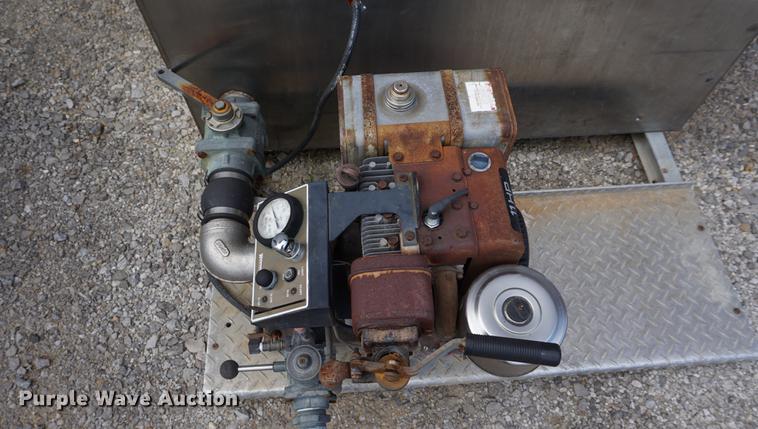 image for item EU9070 250 gallon stainless steel tank