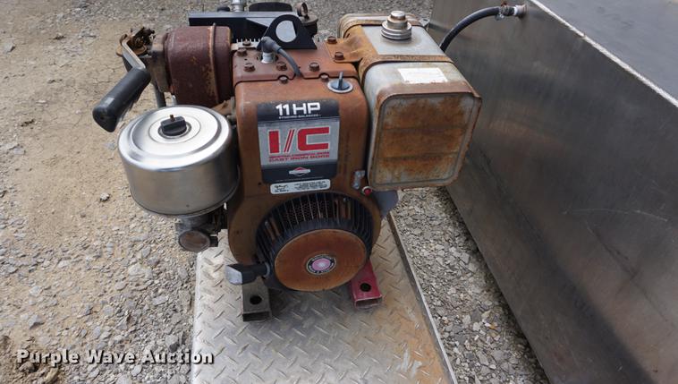 image for item EU9070 250 gallon stainless steel tank